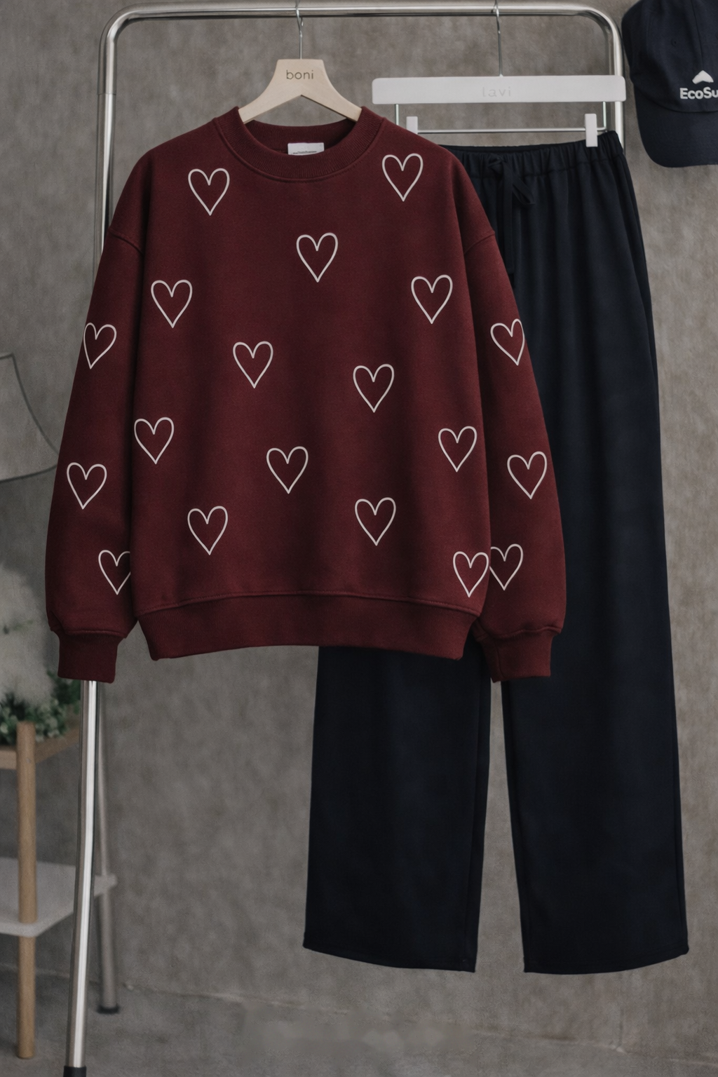 Heart Print Fleece Sweatshirt – Burgundy
