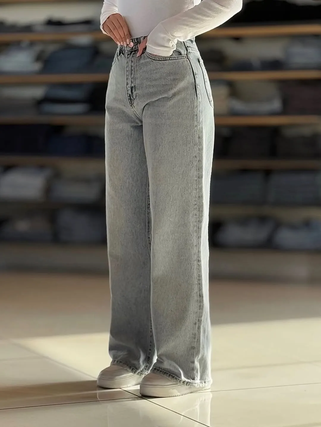 High-Waist Straight Fit Denim Pants – Washed Grey